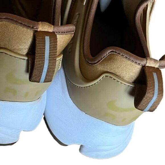 NIKE Wmns Air Presto 'Elemental Gold' - Picture 2 of 13